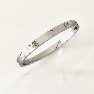Clip On Love Screw Cuff Bangle Bracelet in Silver